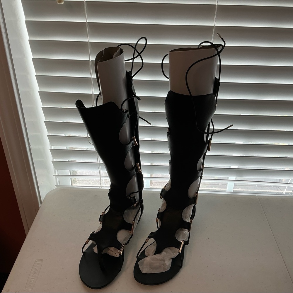 Monroe & Main Black Gladiator Sandals